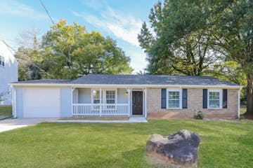 5254 Long Green Ln Stone Mountain, GA 30088